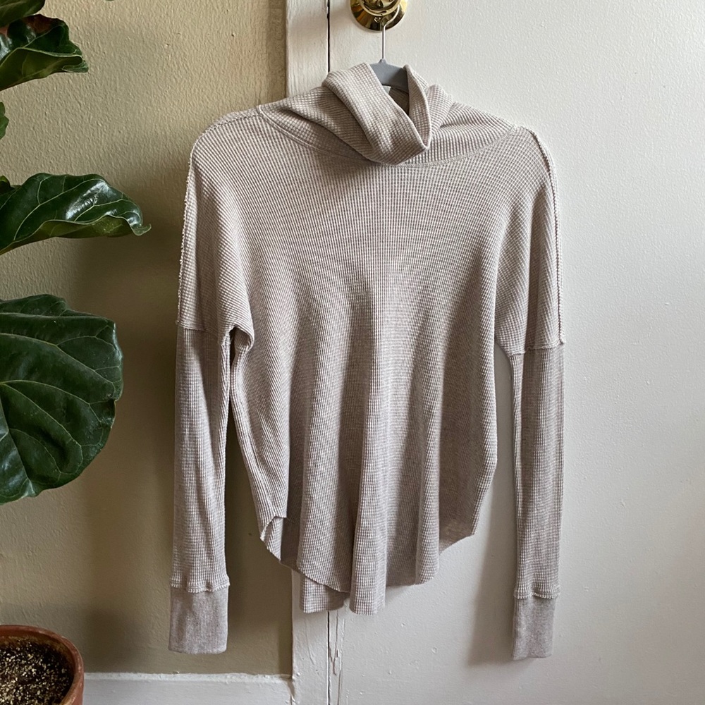 Neutral turtleneck | Aritzia